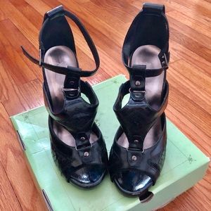 Sarah-Jayne Passage Heels